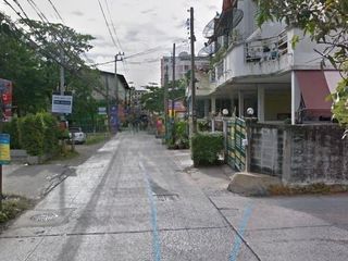 For rent 3 bedrooms townhouse in Mueang Samut Prakan, Samut Prakan
