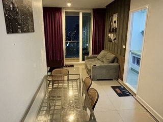 À louer 2 chambres condo à Huai Khwang, Bangkok