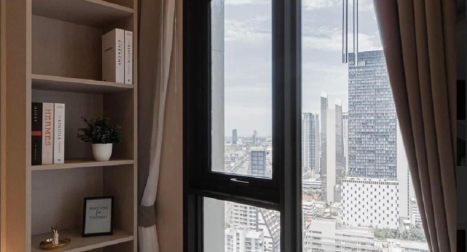 For rent studio condo in Pathum Wan, Bangkok