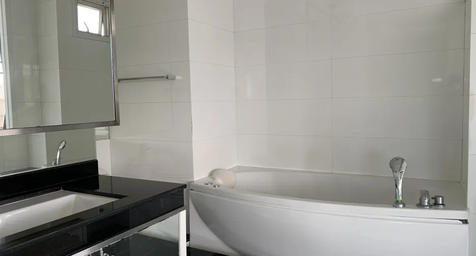 Wohnung zur Miete mit 4 Zimmer in Watthana, Bangkok