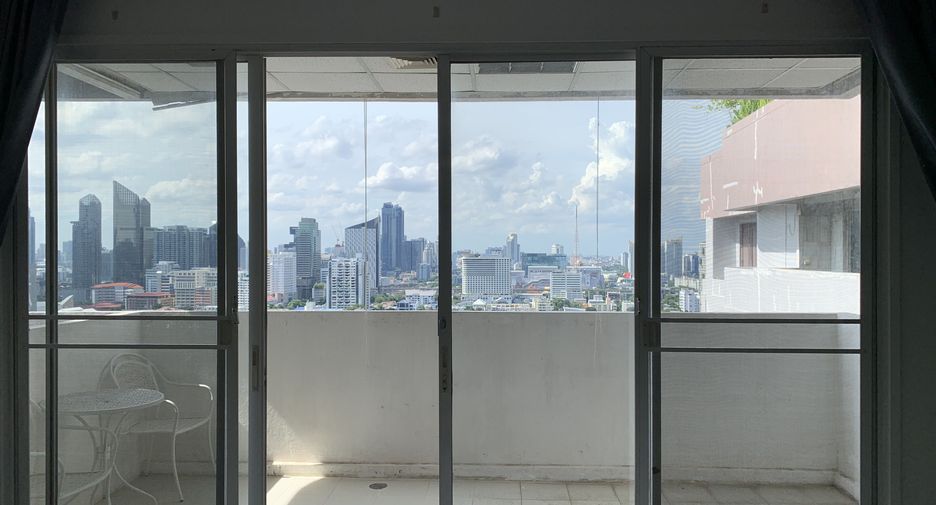 Wohnung zur Miete mit 4 Zimmer in Watthana, Bangkok