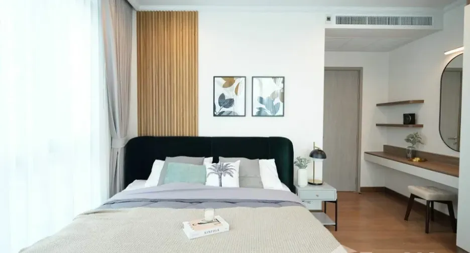 For rent 2 bedrooms condo in Watthana, Bangkok