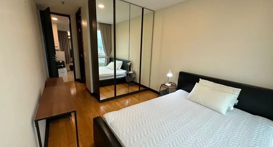 Wohnung zur Miete mit 3 Zimmer in Yan Nawa, Bangkok
