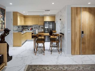 For rent 2 bedrooms condo in Pathum Wan, Bangkok