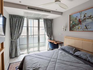 For rent 2 bedrooms condo in Pathum Wan, Bangkok