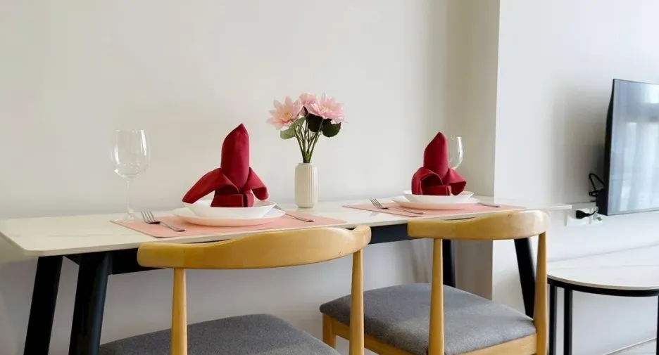For rent 1 bed condo in Watthana, Bangkok