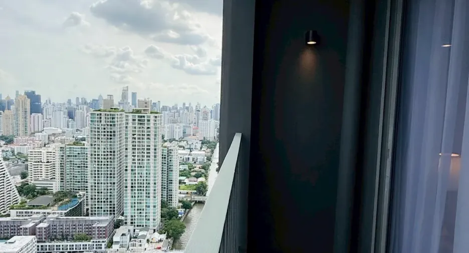 For rent 1 bed condo in Watthana, Bangkok