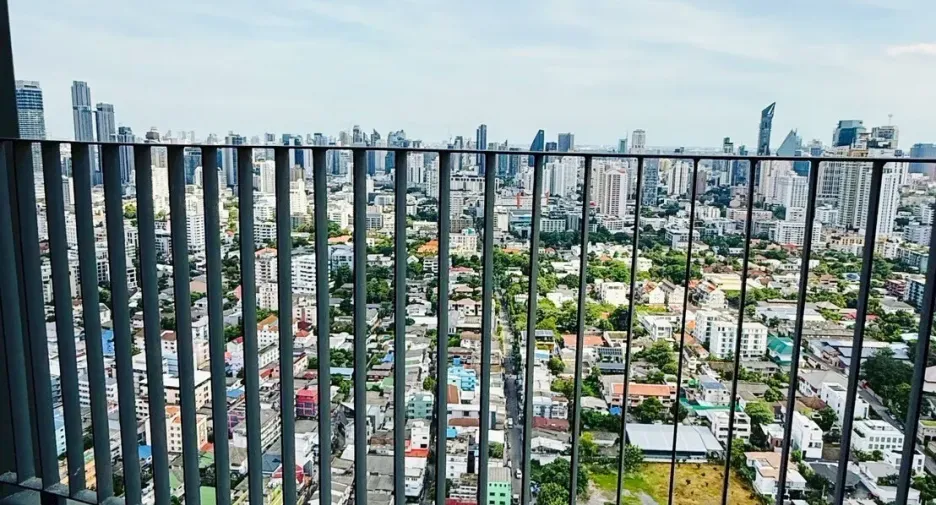 For rent 1 bed condo in Watthana, Bangkok