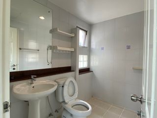 For rent 4 bedrooms townhouse in Bang Khen, Bangkok
