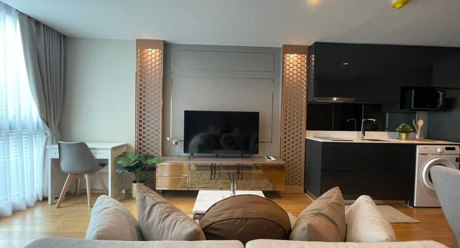 For rent 1 bed condo in Bang Rak, Bangkok