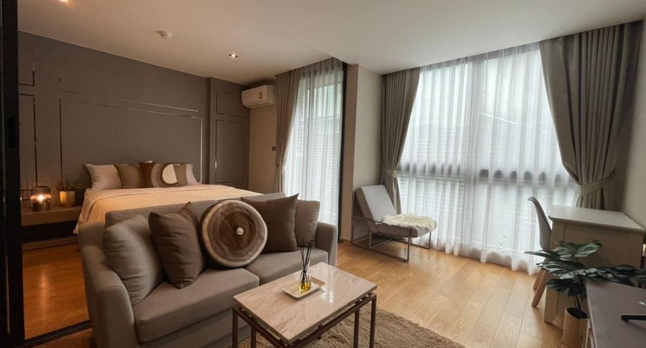 For rent 1 bed condo in Bang Rak, Bangkok