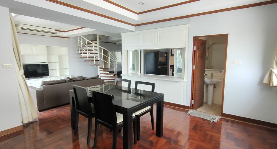 Wohnung zur Miete mit 3 Zimmer in Khlong Toei, Bangkok