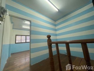 出租 3 卧室 联排别墅 在 Bang Rak, 曼谷