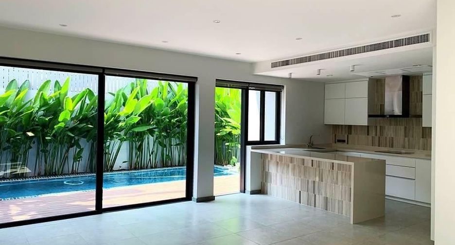 Villa zur Miete mit 4 Zimmer in Watthana, Bangkok