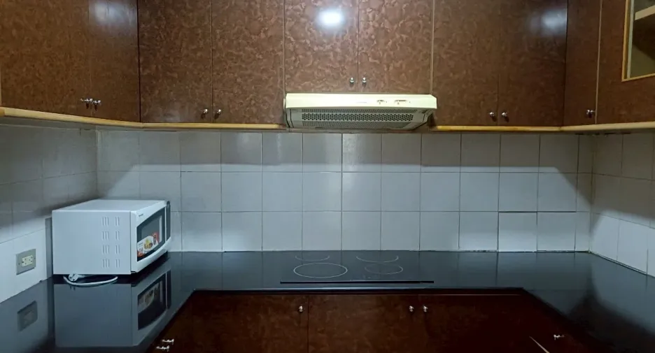 Wohnung zur Miete mit 3 Zimmer in Watthana, Bangkok