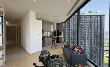 For rent 2 bedrooms condo in Huai Khwang, Bangkok