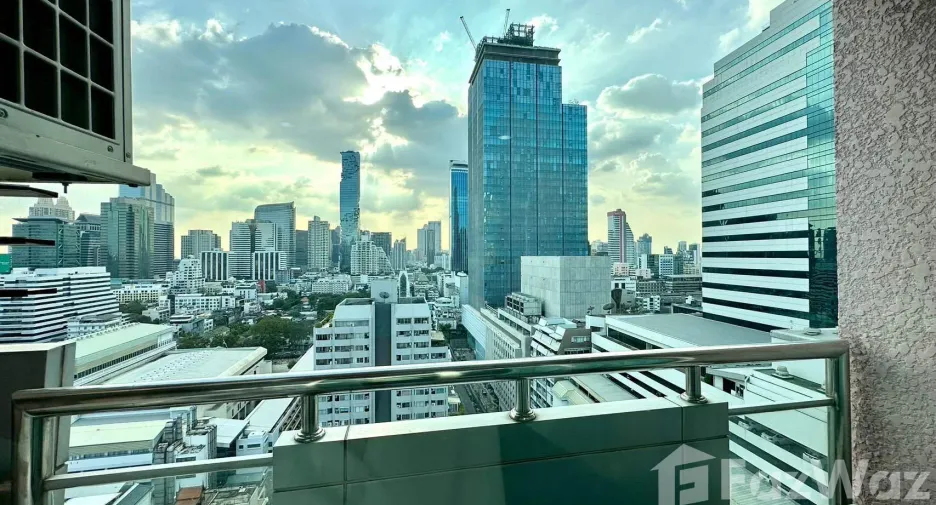 For rent 1 bed condo in Bang Rak, Bangkok