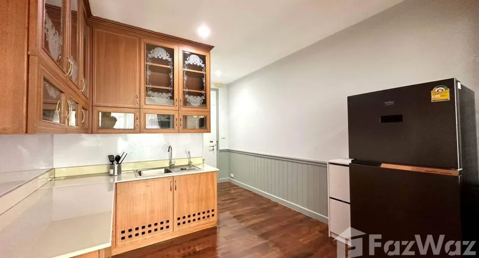 For rent 1 bed condo in Bang Rak, Bangkok