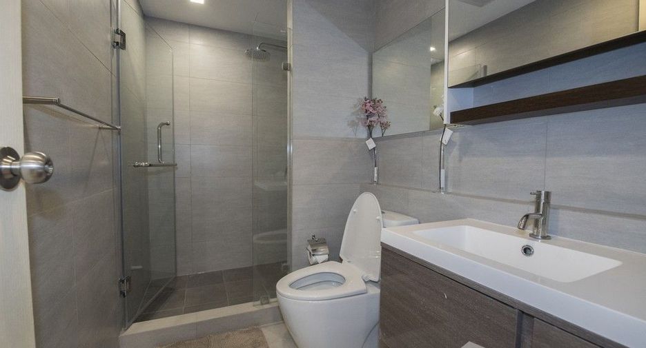 Condo en alquiler de 2 habitaciones en Watthana, Bangkok