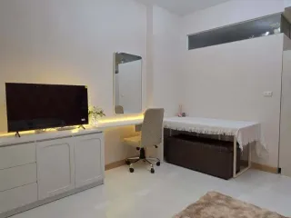 For rent studio condo in Khlong San, Bangkok