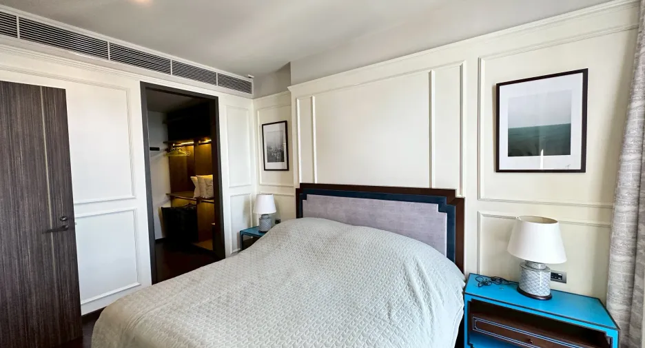 For rent 2 bedrooms condo in Phaya Thai, Bangkok
