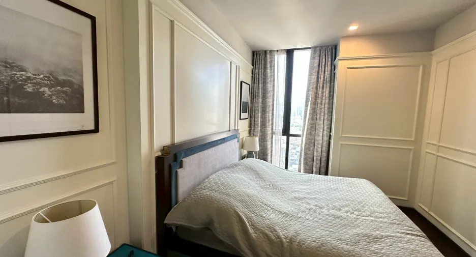 For rent 2 bedrooms condo in Phaya Thai, Bangkok