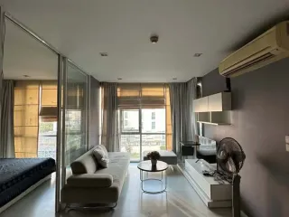 For rent 1 bed condo in Phra Khanong, Bangkok