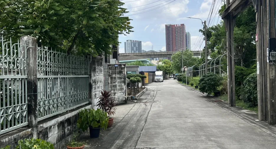 Casa en alquiler de 3 habitaciones en Suan Luang, Bangkok