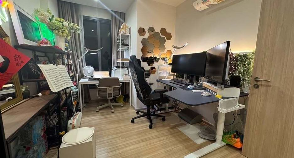 For rent 2 bedrooms condo in Phaya Thai, Bangkok