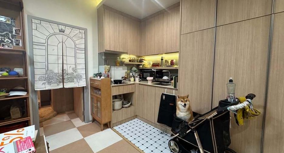 For rent 2 bedrooms condo in Phaya Thai, Bangkok
