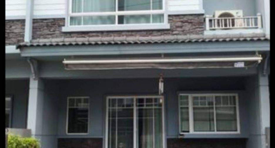 For rent 3 bedrooms townhouse in Mueang Samut Prakan, Samut Prakan
