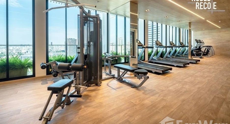 For rent 2 bedrooms condo in Watthana, Bangkok