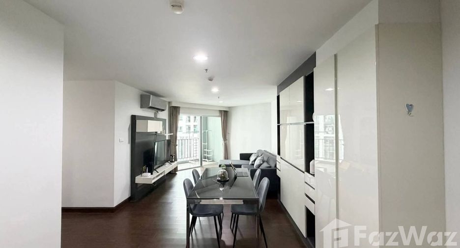 Condo en alquiler de 2 habitaciones en Huai Khwang, Bangkok