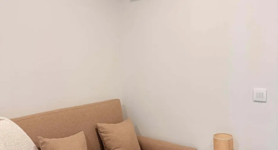 For rent studio condo in Khlong Toei, Bangkok