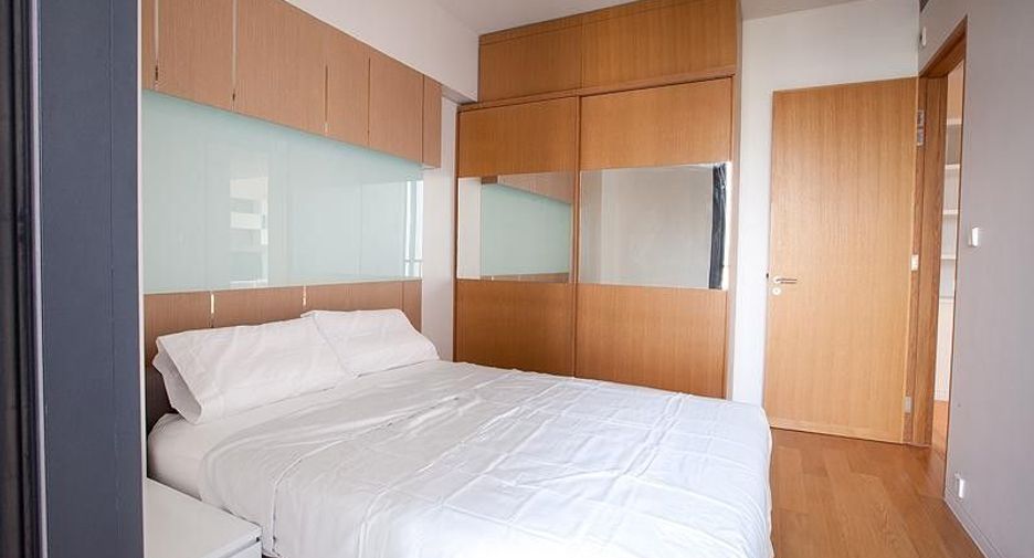 For rent 2 bedrooms condo in Sathon, Bangkok