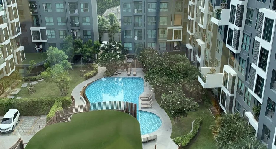 For rent 1 bed condo in Bang Kapi, Bangkok
