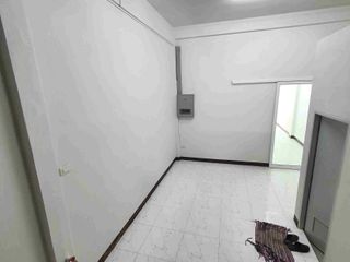 Аренда 3 спальни торговое помещение в Кхлонг Тоеи, Бангкок