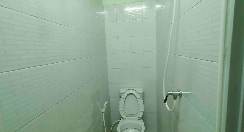 For rent 3 bedrooms retail Space in Khlong Toei, Bangkok