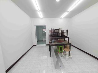 Аренда 3 спальни торговое помещение в Кхлонг Тоеи, Бангкок