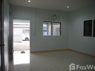 Haus zur Miete mit 2 Zimmer in Lat Krabang, Bangkok