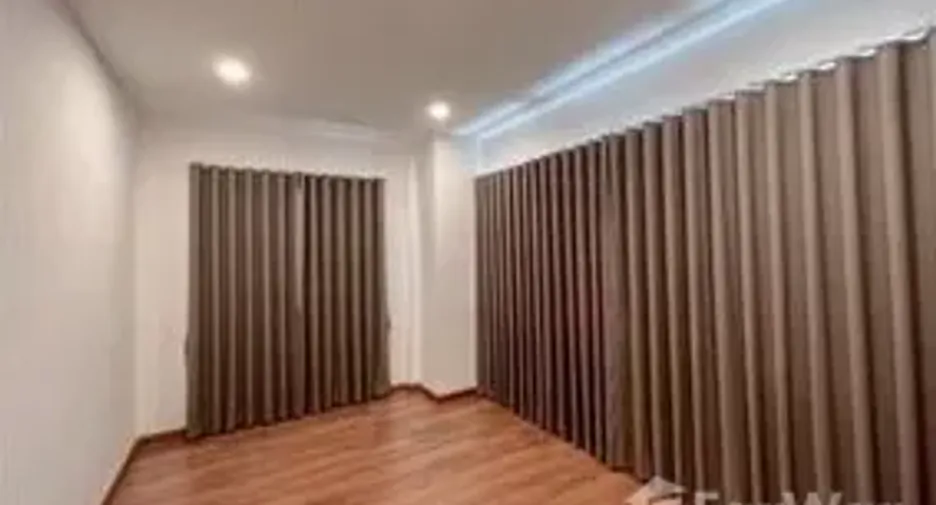 For rent 3 bedrooms house in Lat Krabang, Bangkok