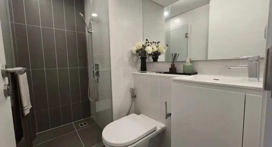 Wohnung zur Miete mit 2 Zimmer in Khlong Toei, Bangkok