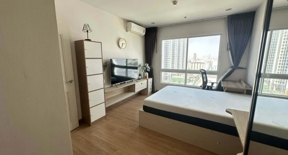 À louer 1 chambre condo à Huai Khwang, Bangkok