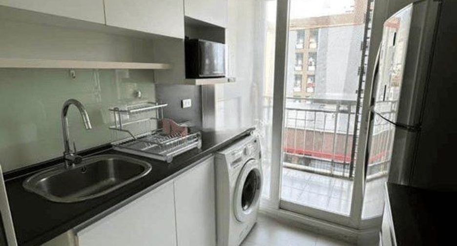 Wohnung zur Miete mit 1 Zimmer in Khlong San, Bangkok