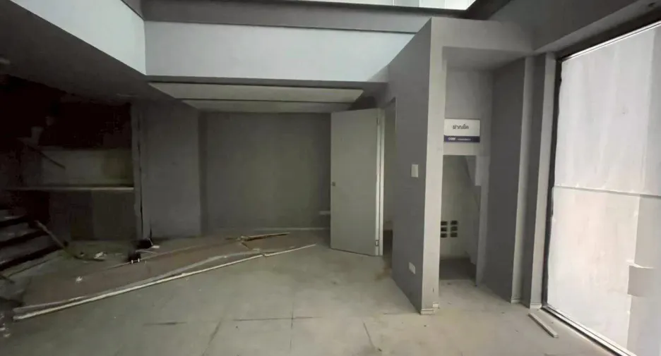 For rent retail Space in Samphanthawong, Bangkok