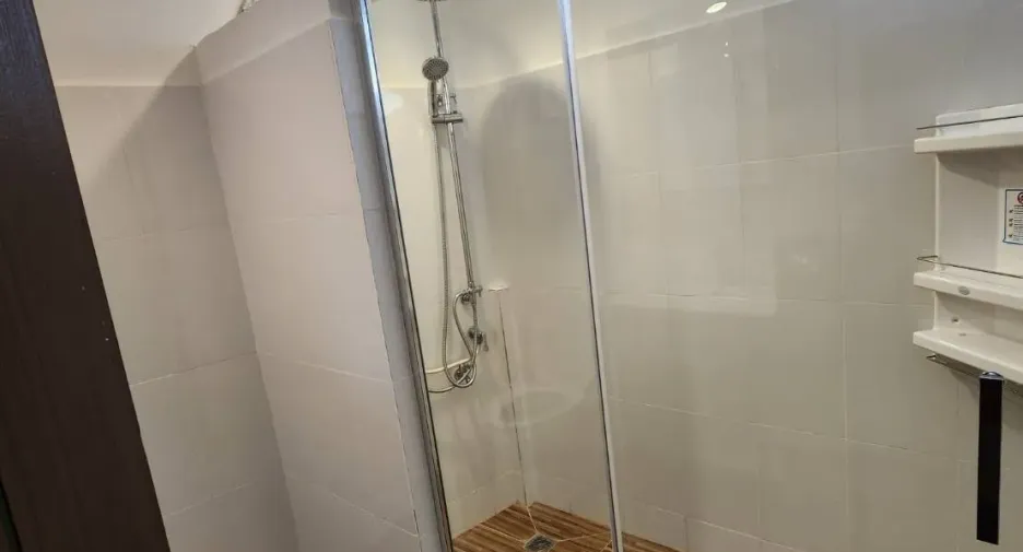 Haus zur Miete mit 3 Zimmer in Thon Buri, Bangkok