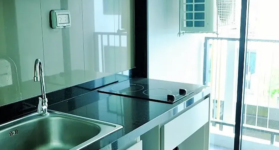 Wohnung zur Miete mit 1 Zimmer in Khlong Toei, Bangkok