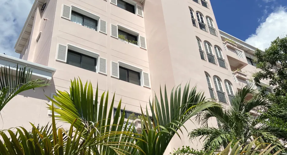For rent 3 bedrooms condo in Phaya Thai, Bangkok