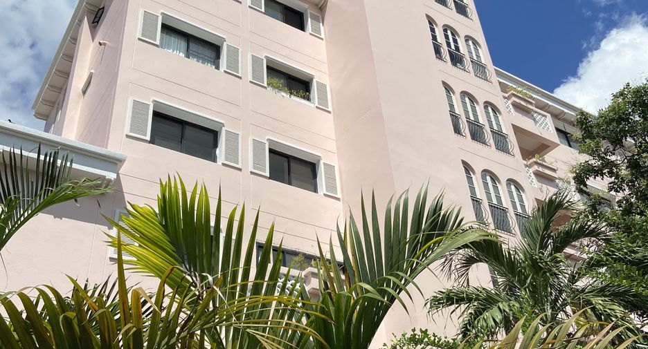 For rent 3 ベッドルーム condo in Phaya Thai, Bangkok