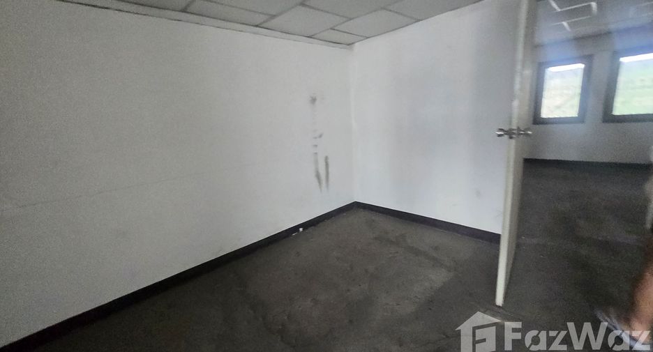 For rent retail Space in Bang Kapi, Bangkok